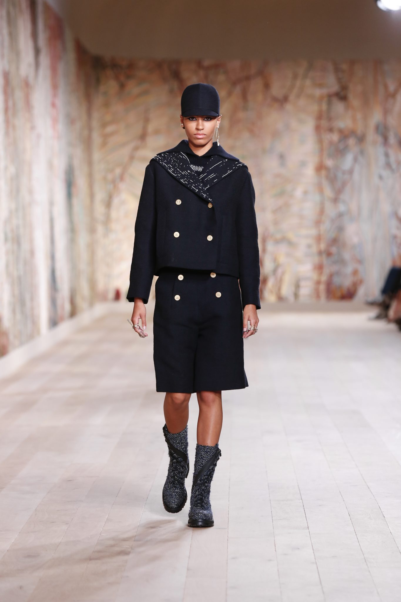Dior tung ra bộ sưu tập mang tên Haute Couture Thu Đông 2021-2022